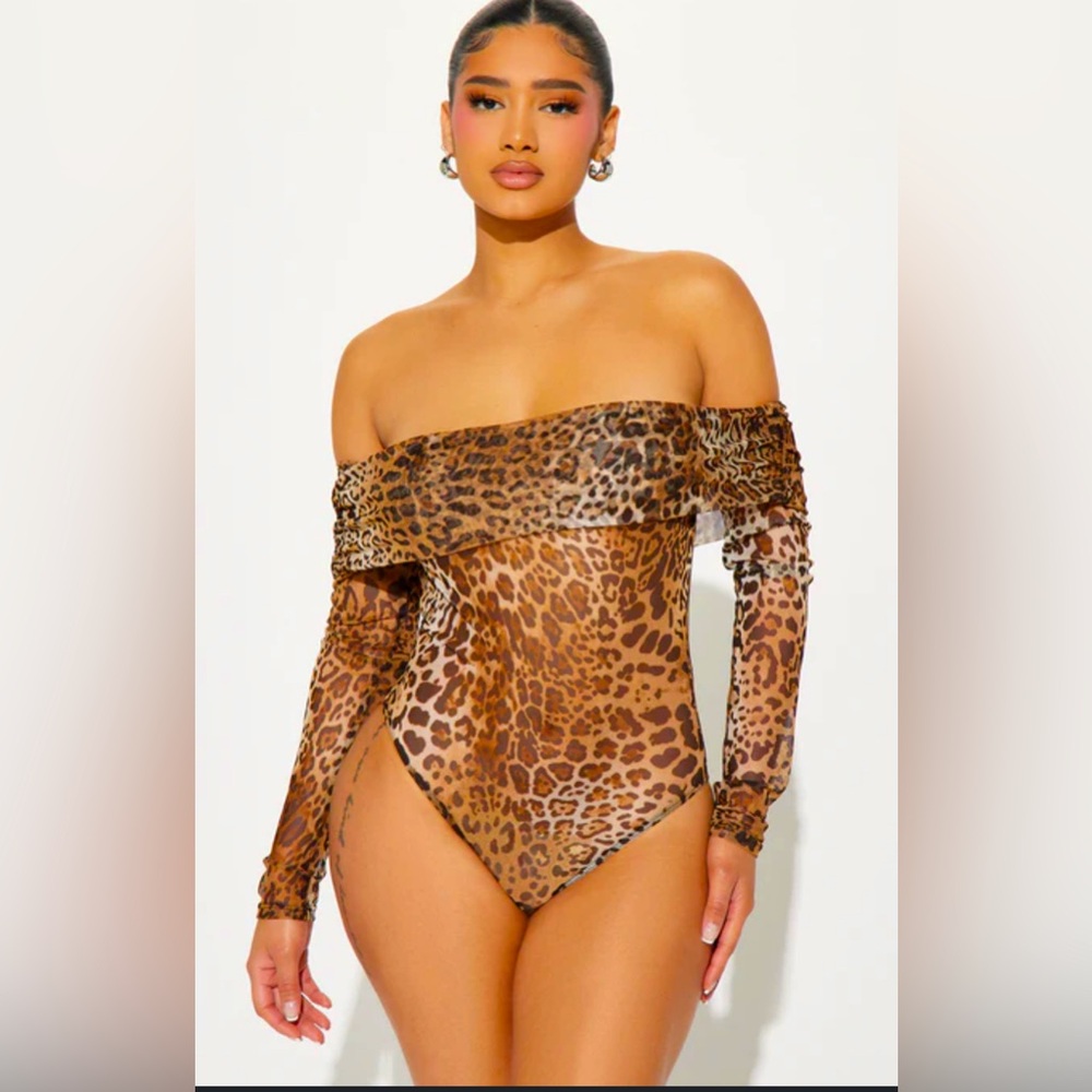 Fashion Nova Leopard Print Off-Shoulder Bodysuit Sz Med NWT
